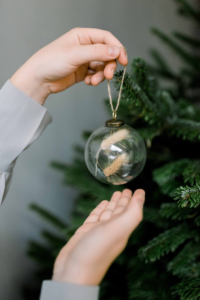 Leeff Christmas Ball Cis With Plume