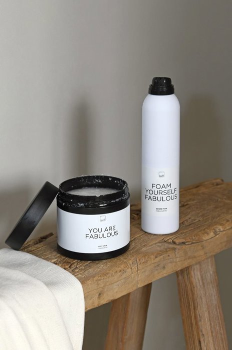 Leeff Shower Foam Fabulous Fig - Foam yourself fabulous