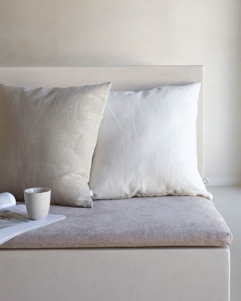Leeff Cushion Casper white - Time to relax