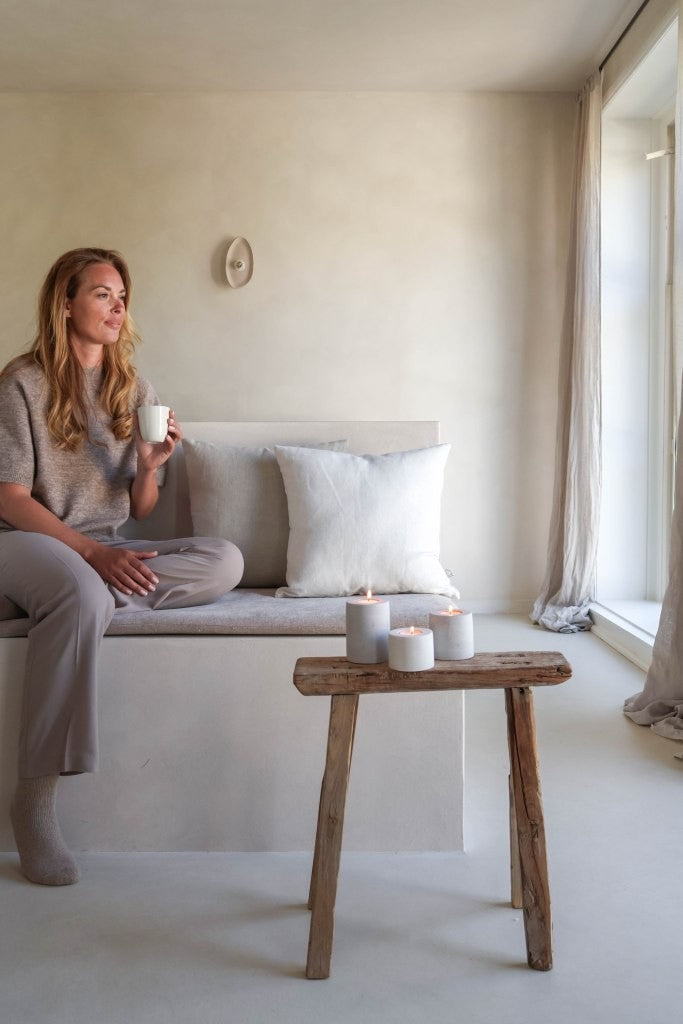 Leeff Cushion Casper white - Time to relax