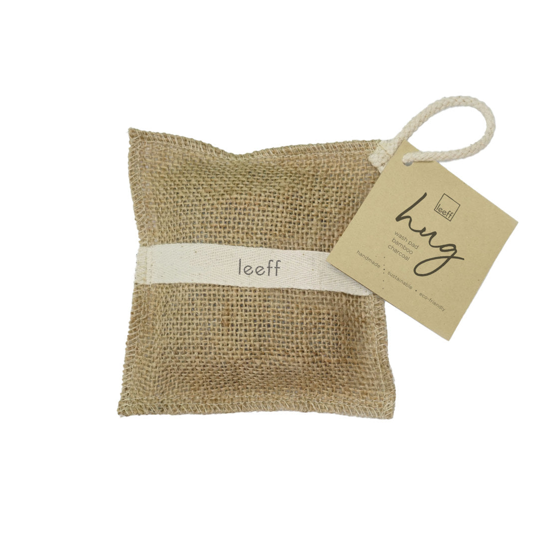 Leeff Wash pad with bamboo charcoal soap bar
