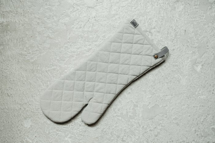 Leeff Oven Glove Olivia Light Grey