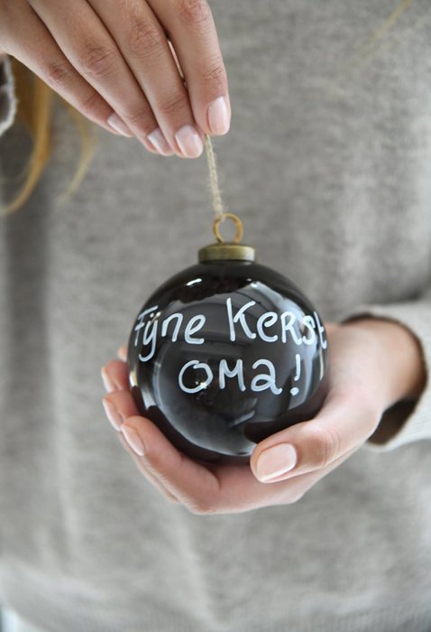 Leeff Kerstbal - Fijne kerst oma - handgeschreven lichtgrijs