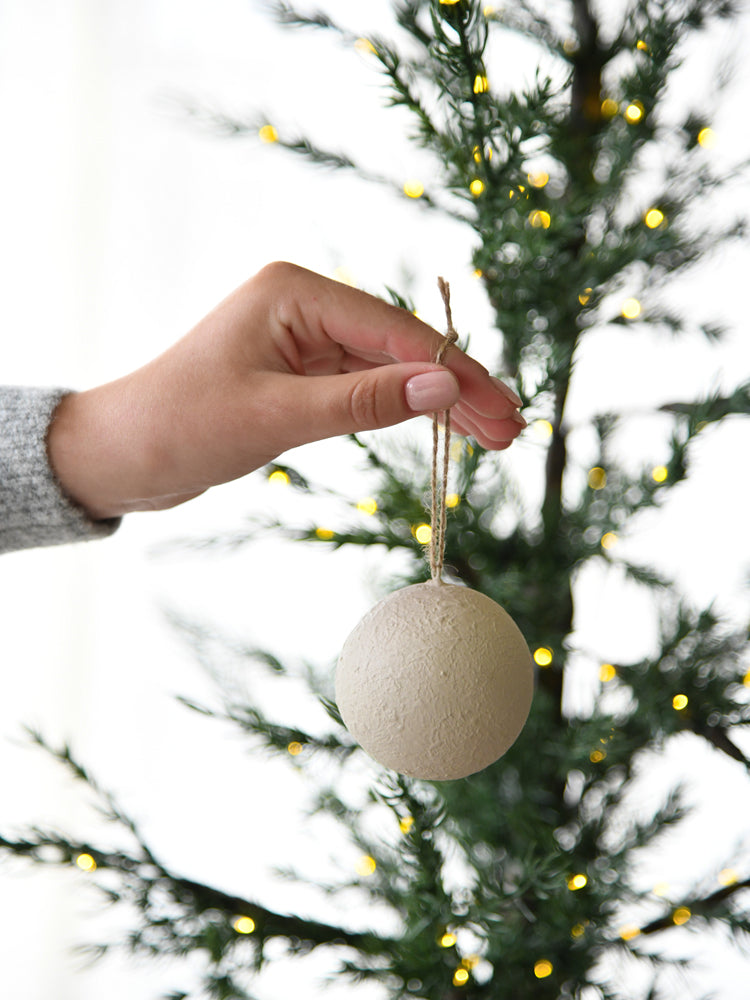 Leeff Ornament Odette ball sand