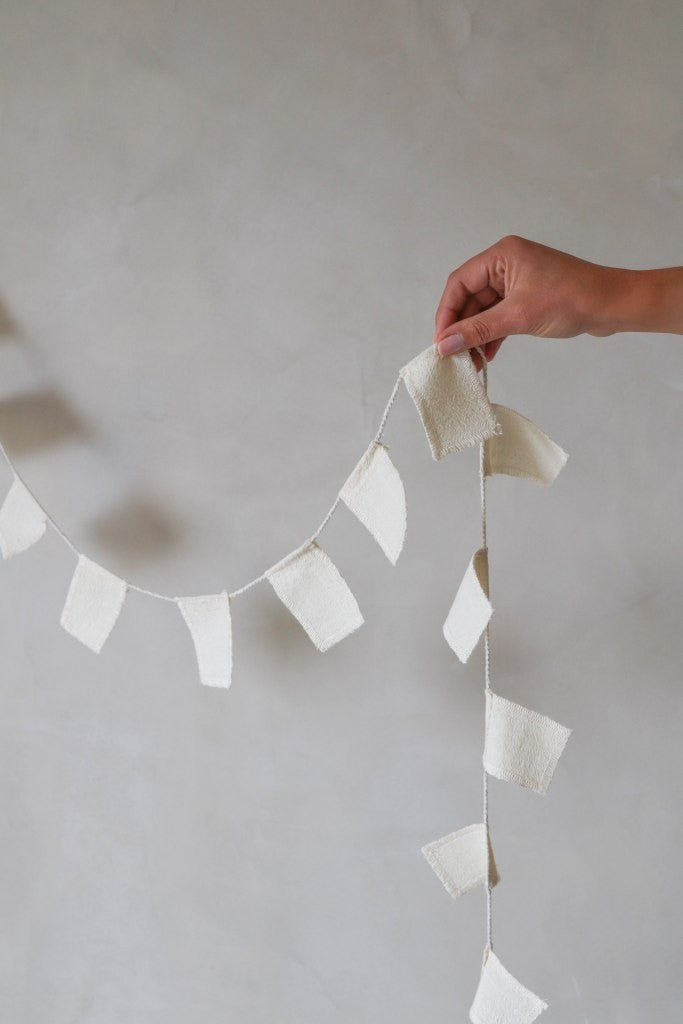 Leeff Garland Guus - Let's celebrate