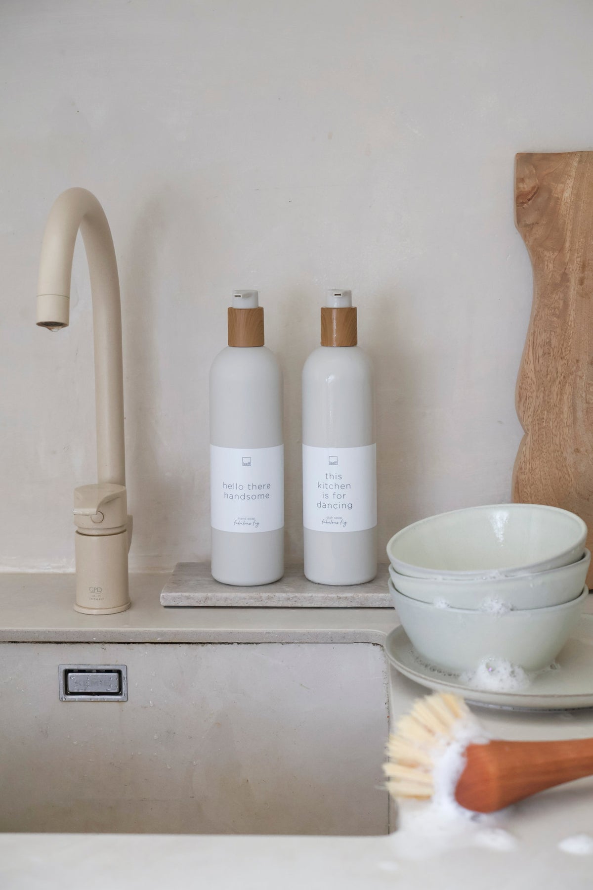 Leeff Dish soap Fabulous Fig - This kitchen is for dancing