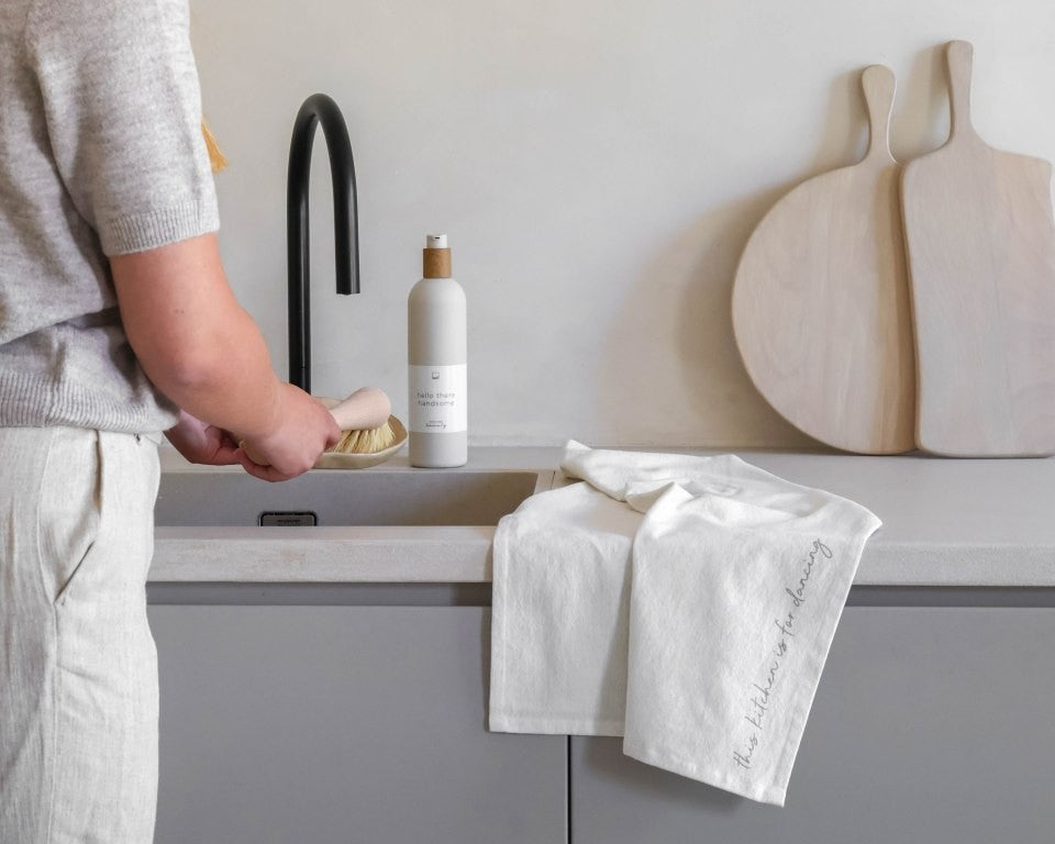 Leeff Kitchen & Teatowel set Kim - This kitchen is for dancing