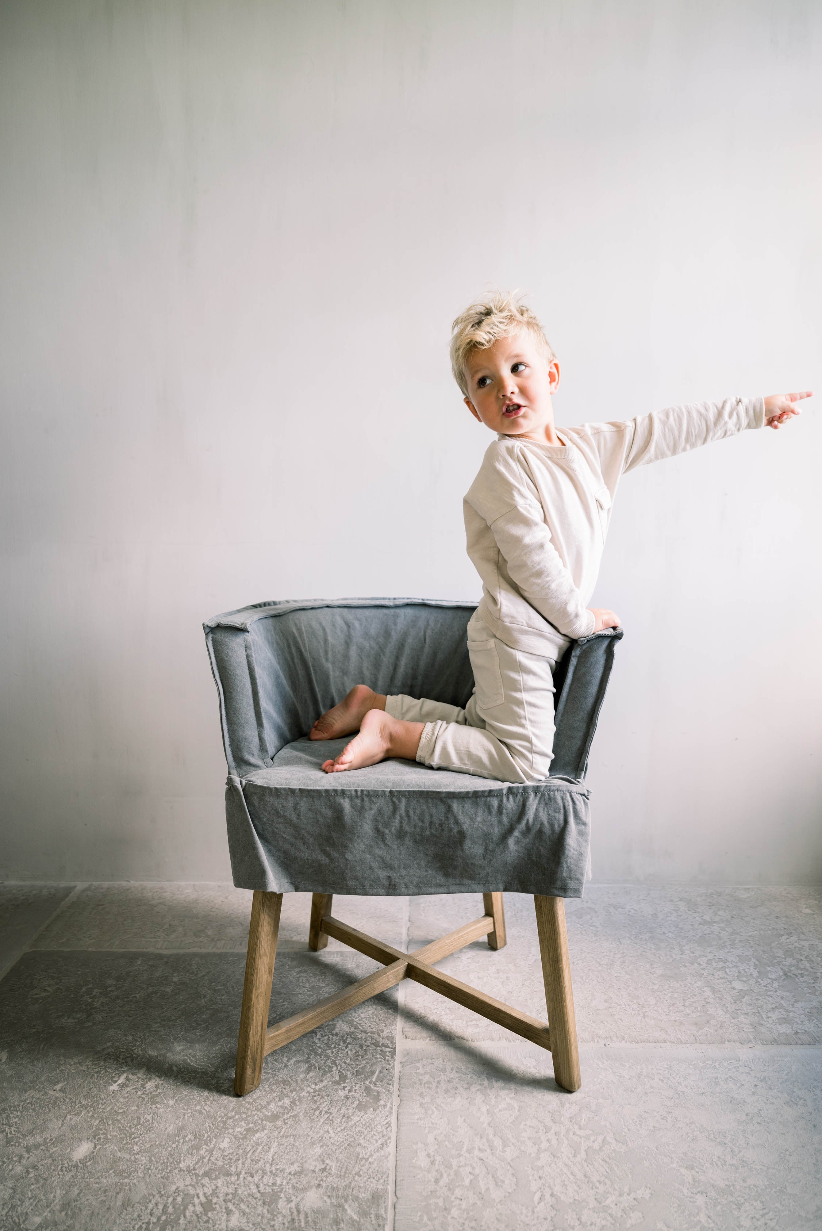 Leeff by Netty - Woody Chair Dark Grey