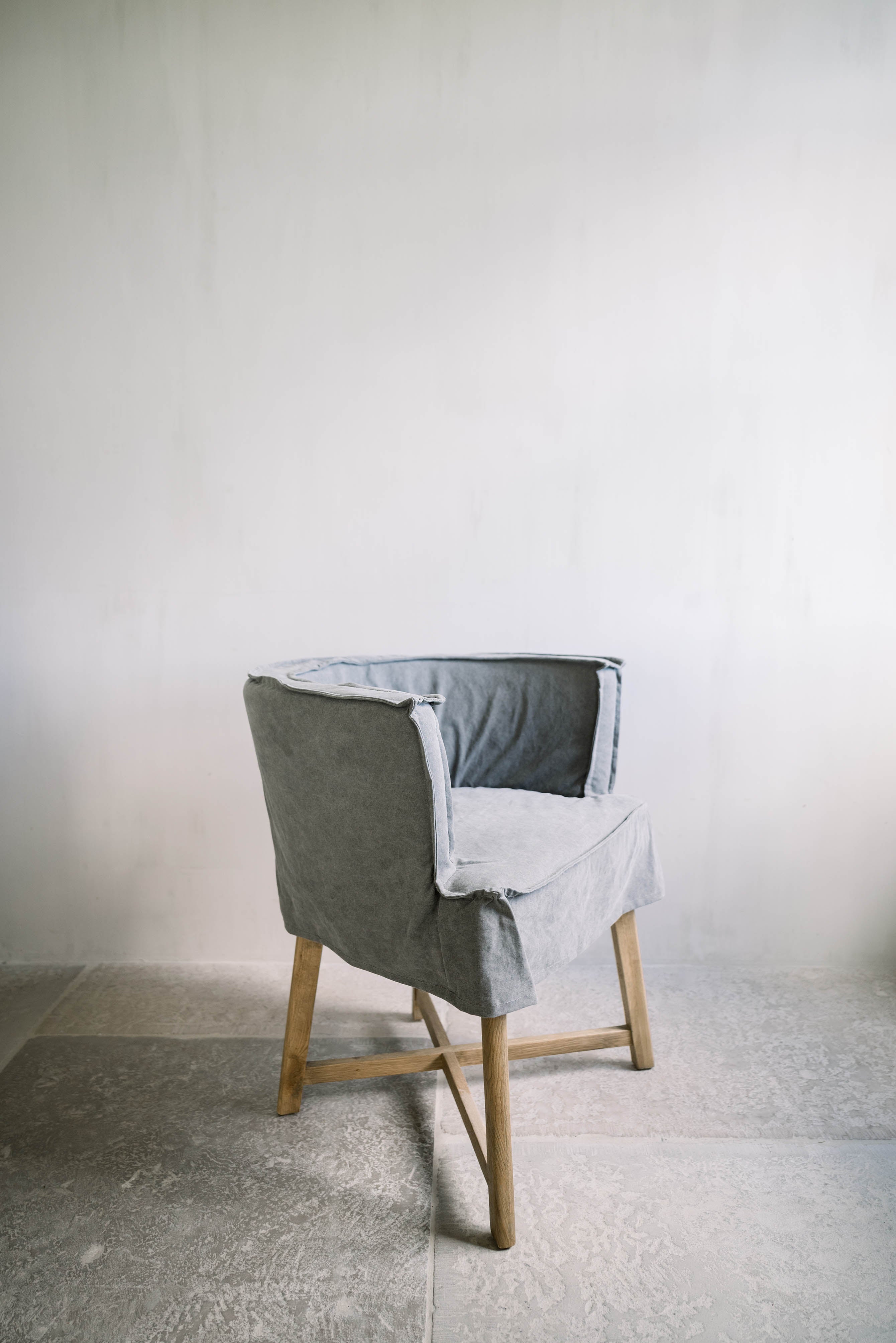 Leeff by Netty - Woody Chair Dark Grey